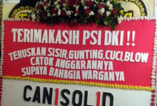 Simak Ini deh, Karangan Bunga untuk PSI Dibilang Seperti.... - GenPI.co
