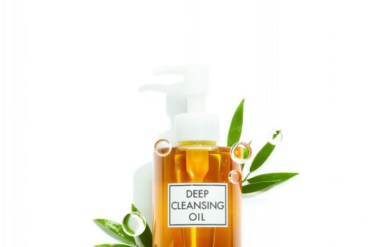 DHC Deep Cleansing Oil, Perawatan Kulit Sehat ala Orang Jepang - GenPI.co