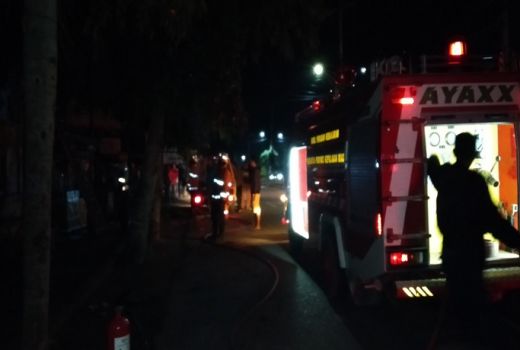 Trafo Meledak, Lapangan Pamedan Tanjungpinang Gelap Gulita - GenPI.co