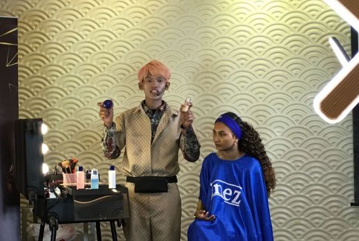 Teknik Makeup buat Kamu Berkulit Sawo Matang, Bisa Menawan Hati - GenPI.co