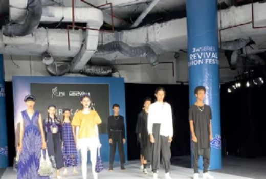 Tren Mode 2021, Sejumlah Desainer Hadirkan Karya Terbaik Pada JFW - GenPI.co