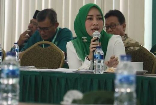 Postingan Anak di FB Menghujat Ibunya, Politikus: Moral Runtuh! - GenPI.co