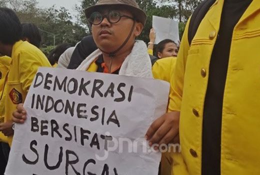 3 Demonstrasi Terbesar di Dunia, Ada Juga dari Indonesia! - GenPI.co
