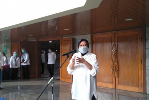 Tanpa Ragu, Risma Siap Hadapi DPR Soal 21 Juta Data Ganda Bansos! - GenPI.co