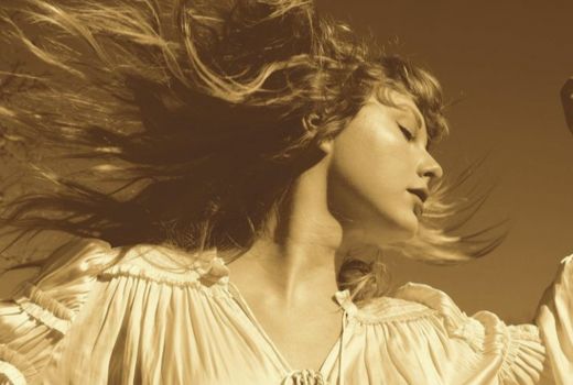Taylor Swift Rilis Ulang Album Fearless, Bikin Fans Nostalgia! - GenPI.co