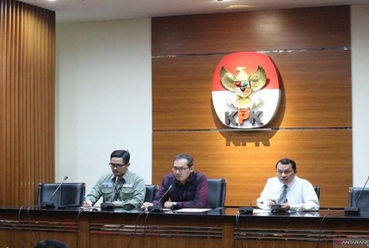 Firli Bahuri Ditetapkan Ketua KPK, Saut Situmorang Pilih Mundur - GenPI.co
