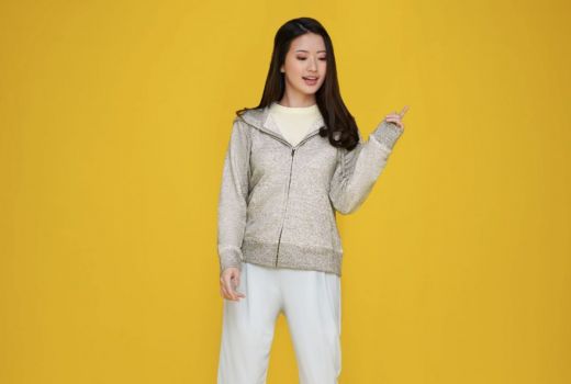 4 Trik Memadupadankan Sweater ala Musisi Indonesia - GenPI.co