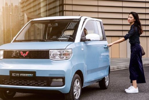 Mobil Baru Wuling Laris, Harganya Menggoda Iman - GenPI.co