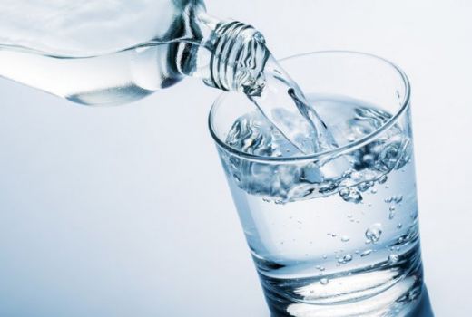 Gak Usah Diet Ini Itu, Air Putih Bisa Turunkan Berat Badanmu, Lho - GenPI.co