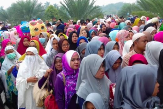 Aliran Sesat Tak Perlu Salat dan Baca Alquran, Ini Penjelasannya - GenPI.co