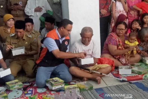 Anies Baswedan Berjibaku Melayani Warganya, PDIP Bilang Ini... - GenPI.co