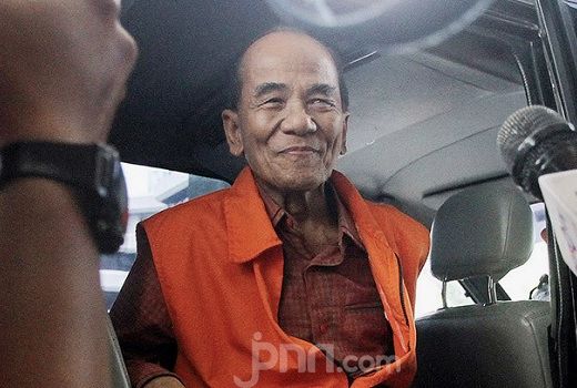 Baru Dapat Grasi, Mantan Gubernur Riau Terjerat Kasus Lagi di KPK - GenPI.co