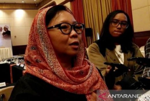 Bela Abu Janda kok Serang Putri Gus Dur? - GenPI.co