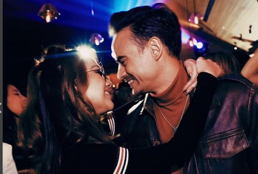 Ashraf Sinclair Titip Pesan Romantis ke BCL, Isinya Bikin Meleleh - GenPI.co