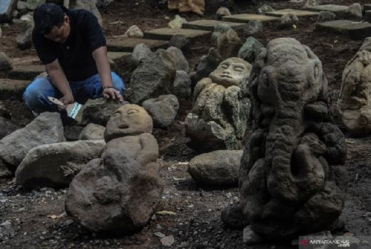 Penggalian di Tasikmalaya, Ditemukan Manusia Kerdil dan Ganesha - GenPI.co