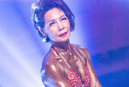 Umur Cuma Angka, Nenek 75 Tahun Menangkan Kontes Binaraga - GenPI.co
