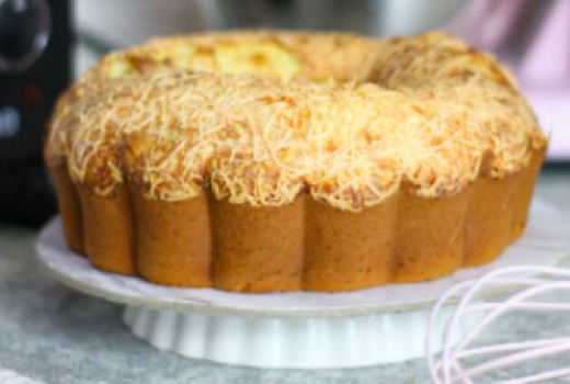 Belajar Bikin Kue Saat #DiRumahAja, Coba Resep Bolu Tape, Yuk! - GenPI.co