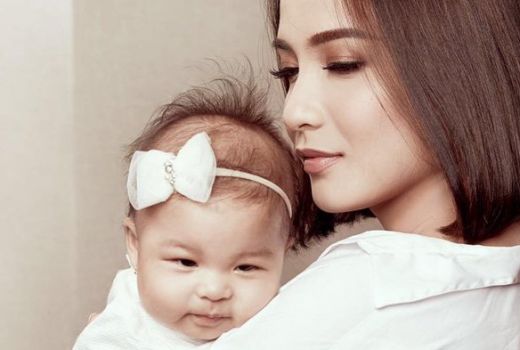 Belajar dari Chelsea Olivia, Begini Cara Mengatasi ASI Mampet - GenPI.co
