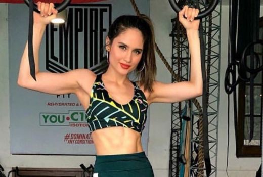 Selain Pevita Pearce, Ini 4 Artis Cantik Berotot Kekar - GenPI.co