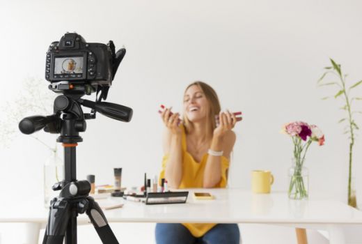Bercita-cita Jadi Content Creator Sukses? Simak 4 Tips Ini - GenPI.co