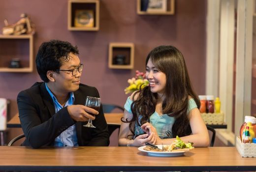 5 Syarat Penting untuk Mendekati Gebetan - GenPI.co