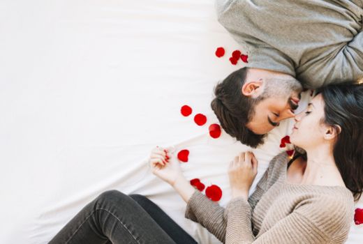 Panduan Membuat Jadwal 'Kencan Malam' Agar Api Cinta Kian Membara - GenPI.co
