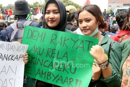 Mahasiswa Salah Alamat Jika Lakukan Demo Besar-besaran di DPR - GenPI.co