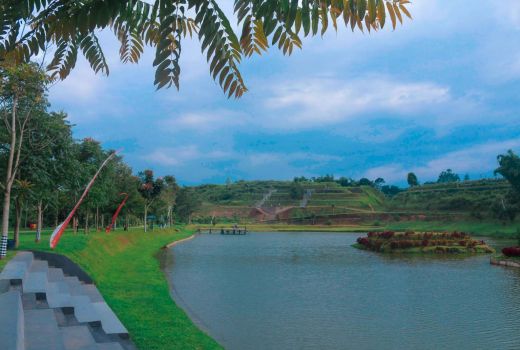 Taman Lembah Dewata, Keindahan Wisata Bandung Tak Kalah dari Bali - GenPI.co