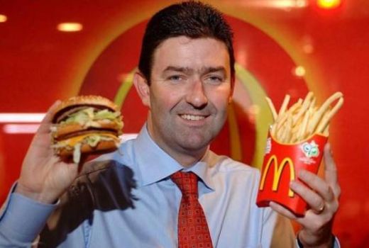 CEO McDonald's Dipecat, Ternyata Dia Pacaran dengan Karyawan - GenPI.co