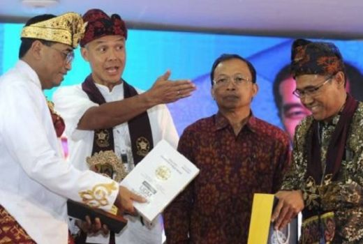 Ganjar Pranowo Top, Hanya Perlu 27 Detik untuk Jadi Ketua Kagama - GenPI.co
