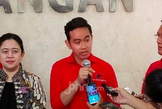 Ngeri! Lawan Gibran di Pilkada Solo, Duet Penjahit dan Ketua RW - GenPI.co
