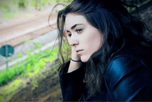 Musik Irama Cepat, Cara Mudah Untuk Obati Patah Hati - GenPI.co