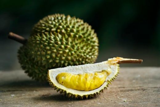 Bau Menyengat Durian Ternyata Bisa Diatasi Dengan 5 Cara Alami - GenPI.co