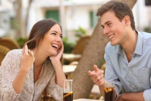 4 Kebiasaan Wanita yang Bikin Pria Pikirannya Tak Karuan - GenPI.co