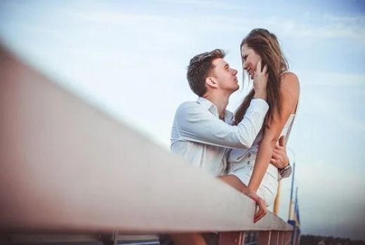 Terkenal Royal, 4 Zodiak Bikin Pasangan Nempel Kayak Prangko - GenPI.co