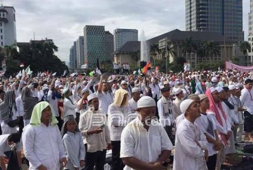 Melaksanakan Salat Jumat Hanya Boleh Durasi 7 Menit - GenPI.co
