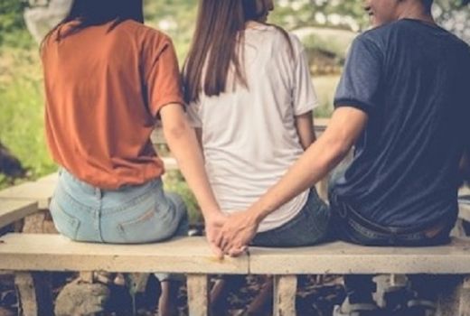 Susah Berkomitmen, 4 Zodiak Ini Terkenal Mudah Selingkuh - GenPI.co