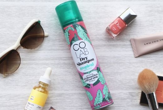 Colab Dry Shampoo: Sekali Semprot, Atasi Rambut Berminyak & Lepek - GenPI.co