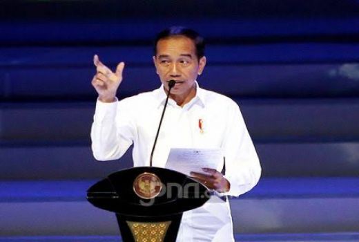 Presiden Jokowi: Kalau Ada yang Ganggu, Pasti Saya Gigit - GenPI.co