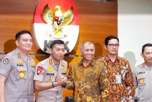 Di Depan Ketua KPK, Idham Azis Janji Ungkap Kasus Novel Baswedan - GenPI.co