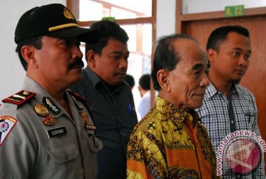 Astaga! KPK Kaget Presiden Jokowi Potong Hukuman Koruptor Ini... - GenPI.co