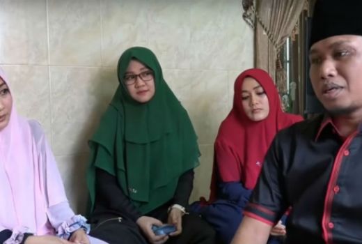 Anggota DPR Lora Fadil Punya 3 Istri, Tanahnya Luas - GenPI.co