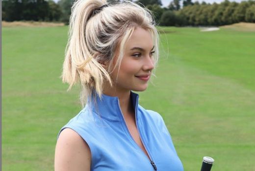 Bidadari Golf Ini Seksi Banget, Jantung Bergetar Melihatnya - GenPI.co