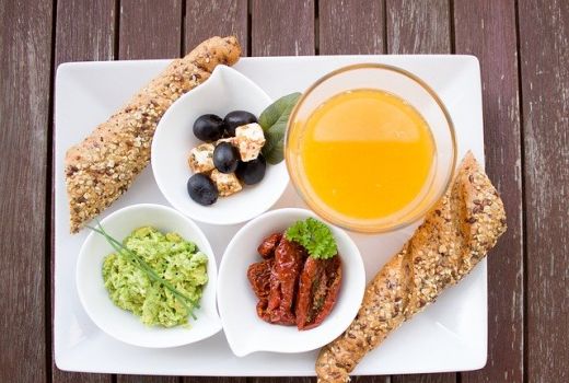 Pola Makan Seimbang dengan Metode ABCDE - GenPI.co
