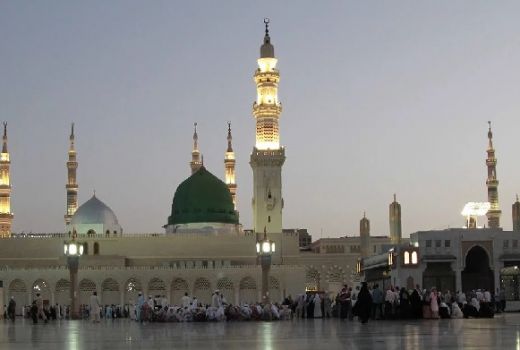 Solusi Wabah Virus Corona, Dalam Khotbah Jumat Masjid Nabawi  - GenPI.co