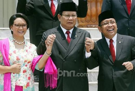 Menyoal Larangan PNS Bercadar, Ini Dia Respons Menhan Prabowo - GenPI.co