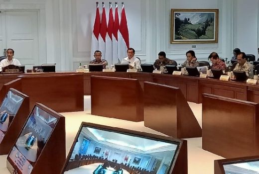 Positif Virus Corona: Menteri Budi Sempat Ikut Rapat di Istana - GenPI.co