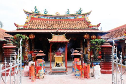 Napak Tilas Vihara Boen San Bio, Klenteng Tertua Sejak 1689 - GenPI.co