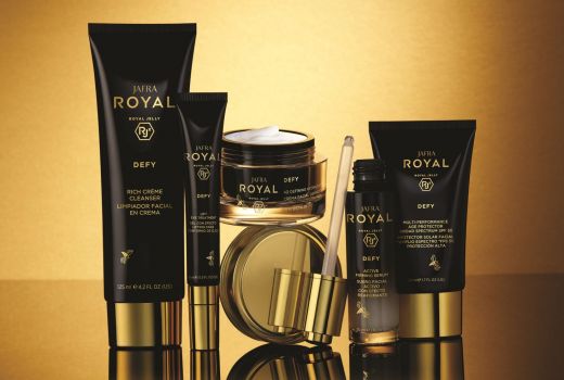 JAFRA Royal DEFY, Kombinasi 4 Bahan Ampuh Untuk Kencangkan Kulit - GenPI.co