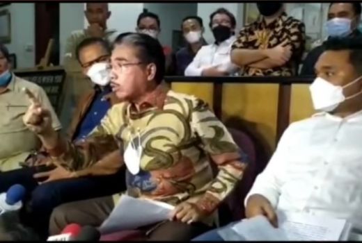 Balas Sindiran Hotman Paris, Hotma Sitompul: Banci Tampil! - GenPI.co